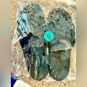 Diamond Supply Men’s Flipflops